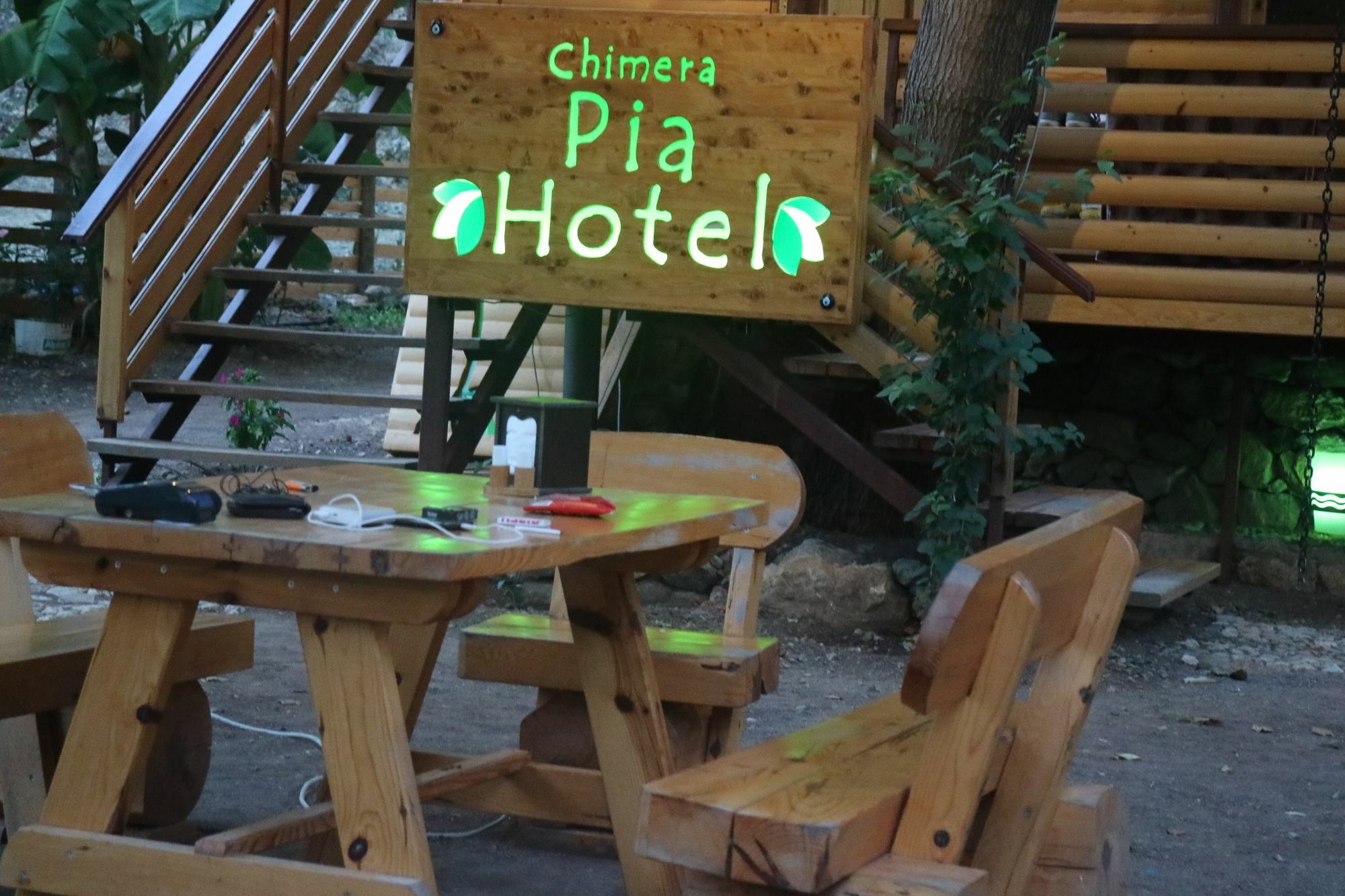 Chimera Pia Aparts Cirali Bagian luar foto